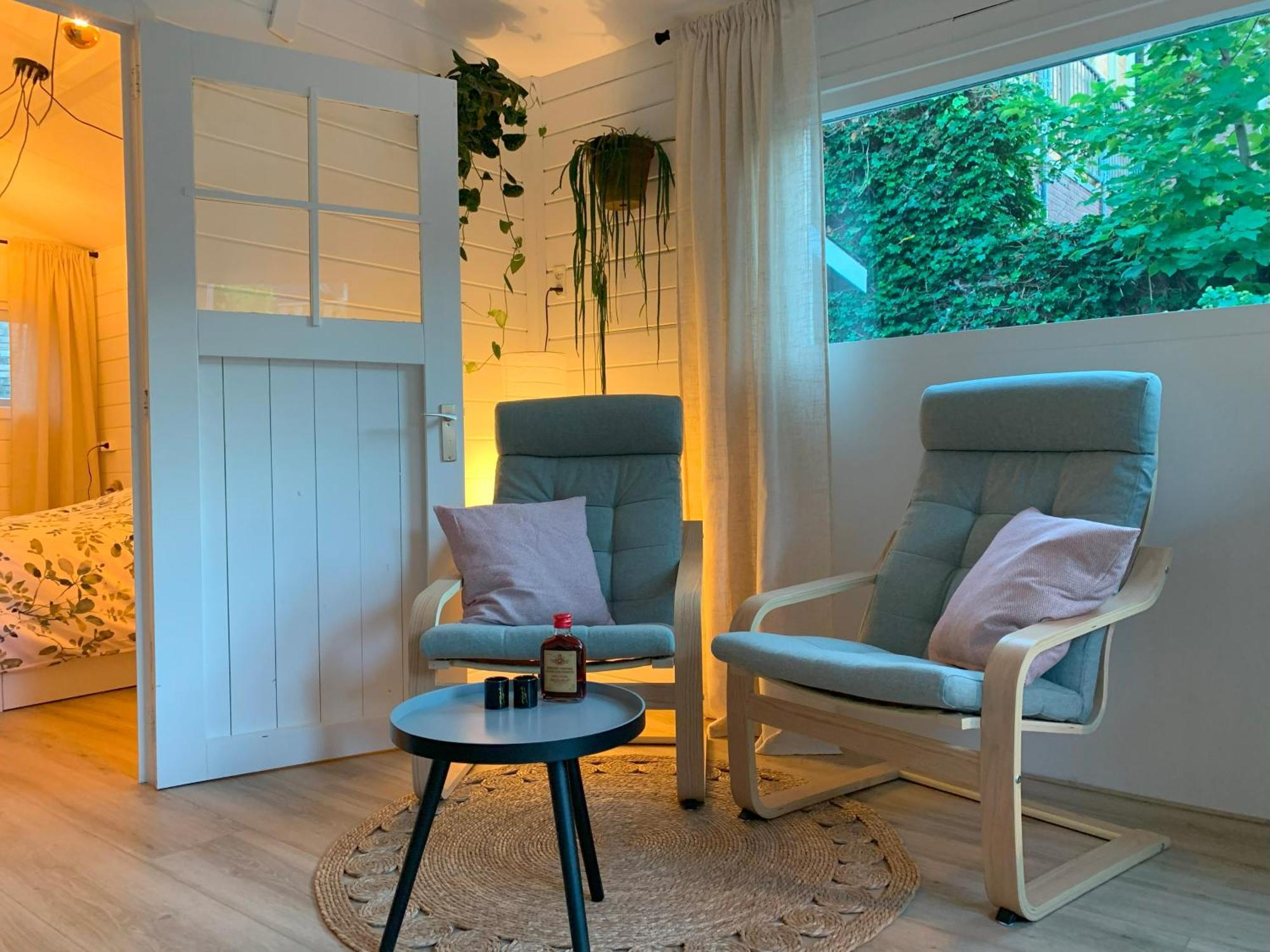 Tiny House Tussen De Grachten Sneek Bagian luar foto
